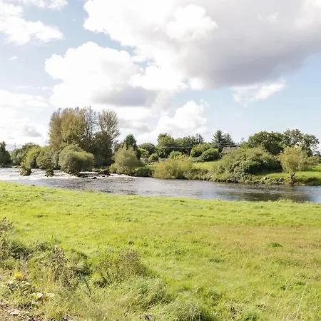 7 Aikenhead Terrace *