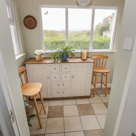 7 Aikenhead Terrace Foxford