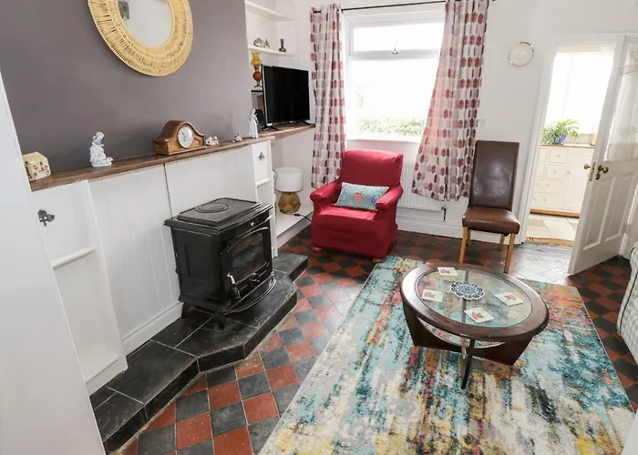 7 Aikenhead Terrace *